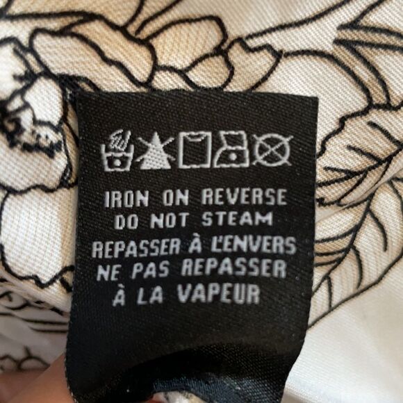 LE Chateau Floral Print Challis & Lace V-Neck Size XXS - Picture 8 of 10